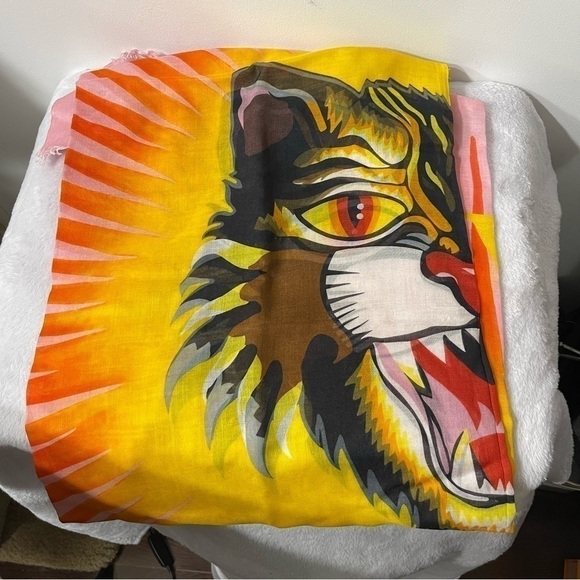 Pink gucci silk scarf/ tapestry - Picture 3 of 7